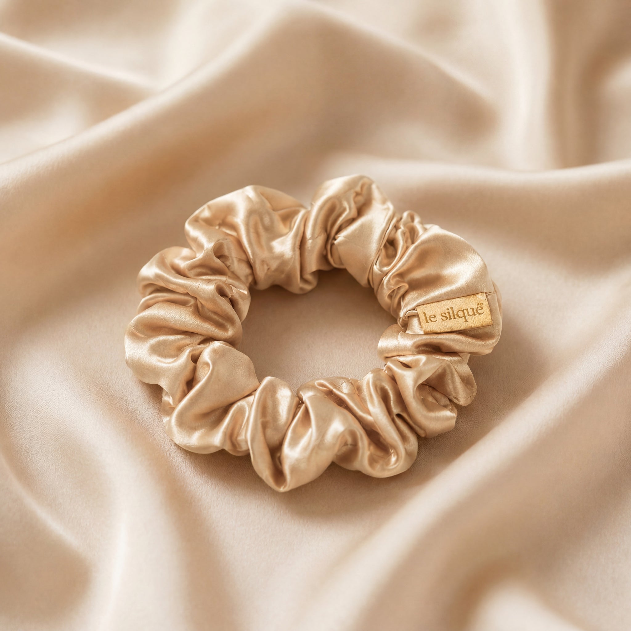 Silk Hair Scrunchie YELLOW BEIGE | LE SILQUE