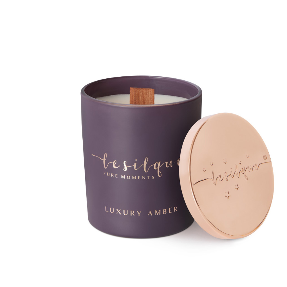 LE SILQUE świeca sojowa zapachowa LUXURY AMBER 300g w burgundowym szkle ze złotą pokrywką