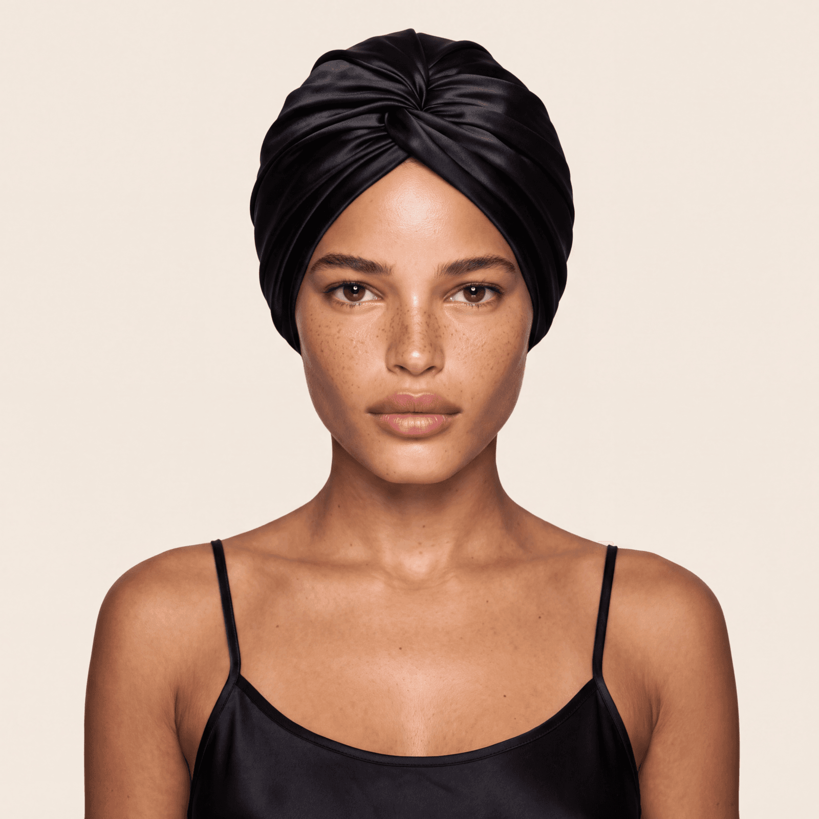 Jedwabny turban na włosy BLACK – 100% jedwab morwowy 22 momme | LE SILQUE